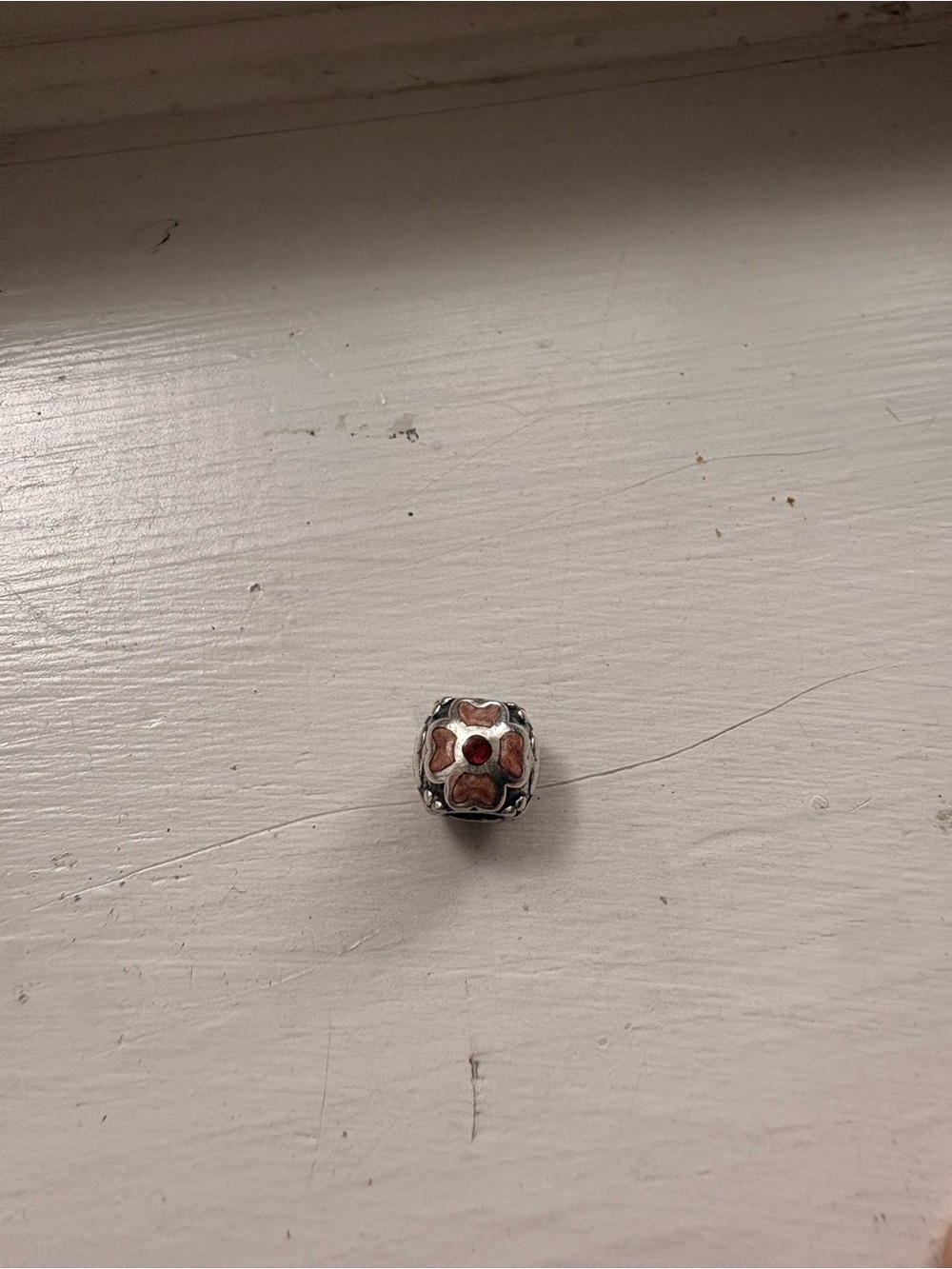 Pandora Flor Nacar Mother of Pearl / Enamel Heart Charm